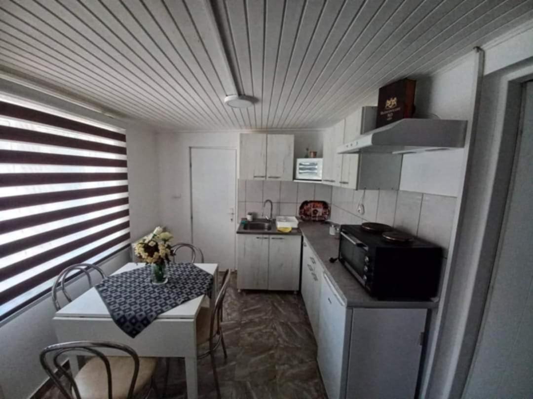 Zvezda Apartment Kladovo